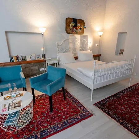 Hich Hotel Konya