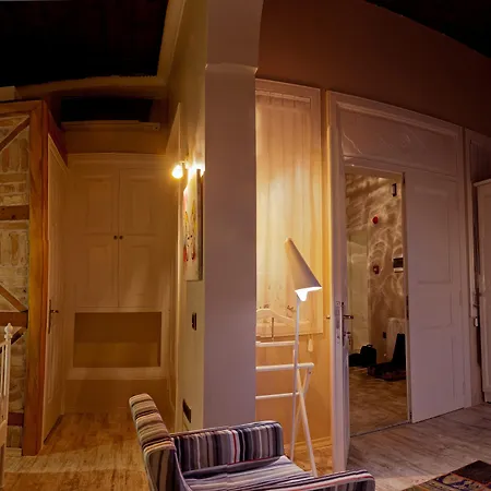 Hich Hotel Konya
