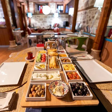 Hich Hotel Konya